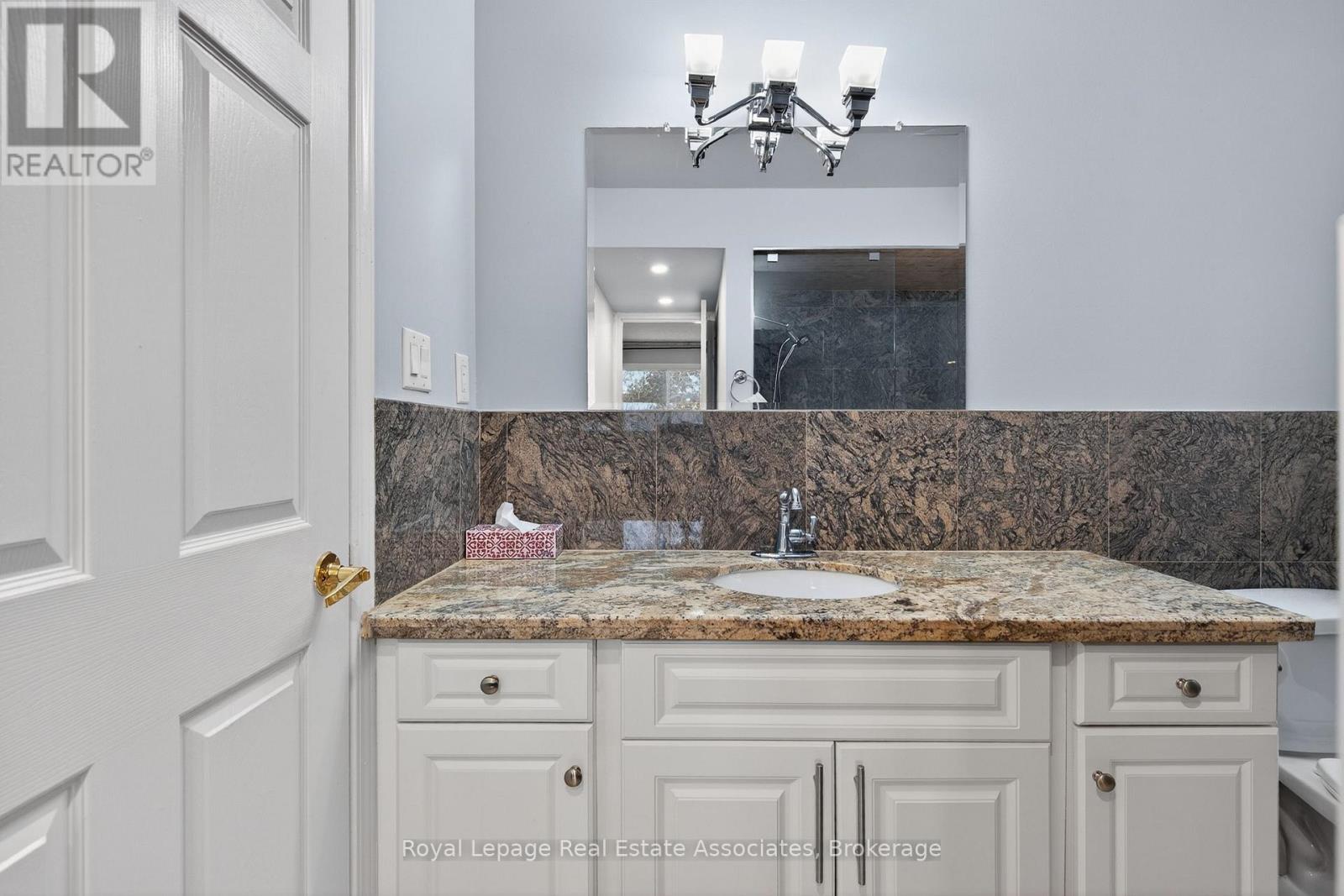 5623 HADDON HALL ROAD - 43