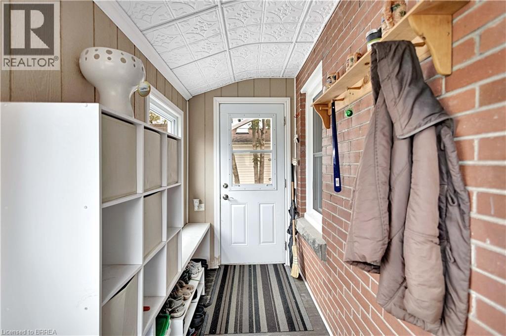 140 TERRACE HILL Street, Brantford, Ontario, N3R1G6 — Photo 5