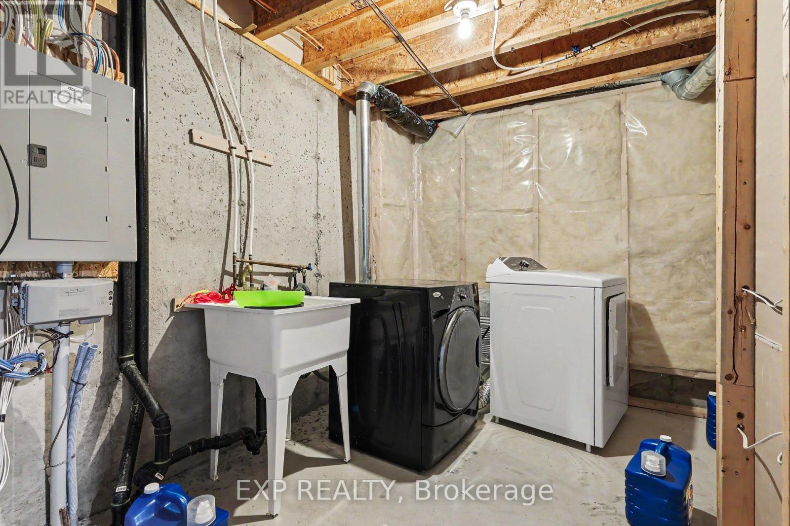273 ROLLING MEADOW CRESCENT - 17