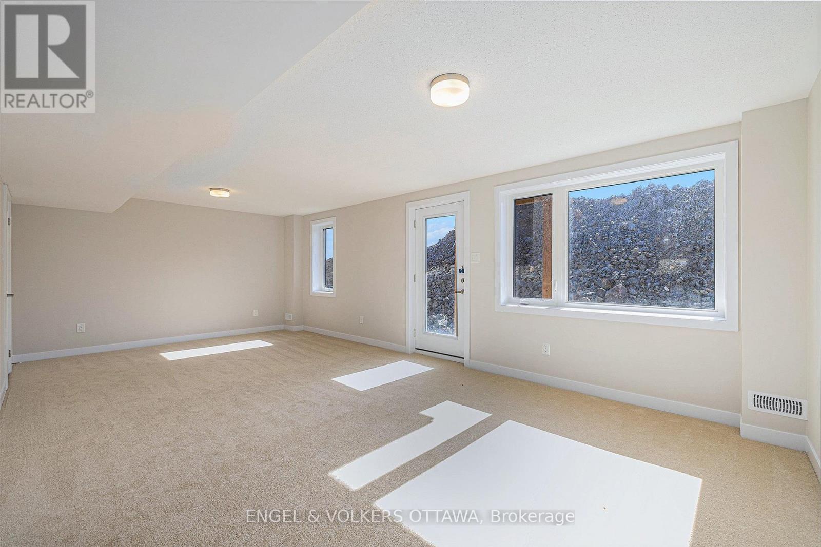 146 BEEBALM CRESCENT
