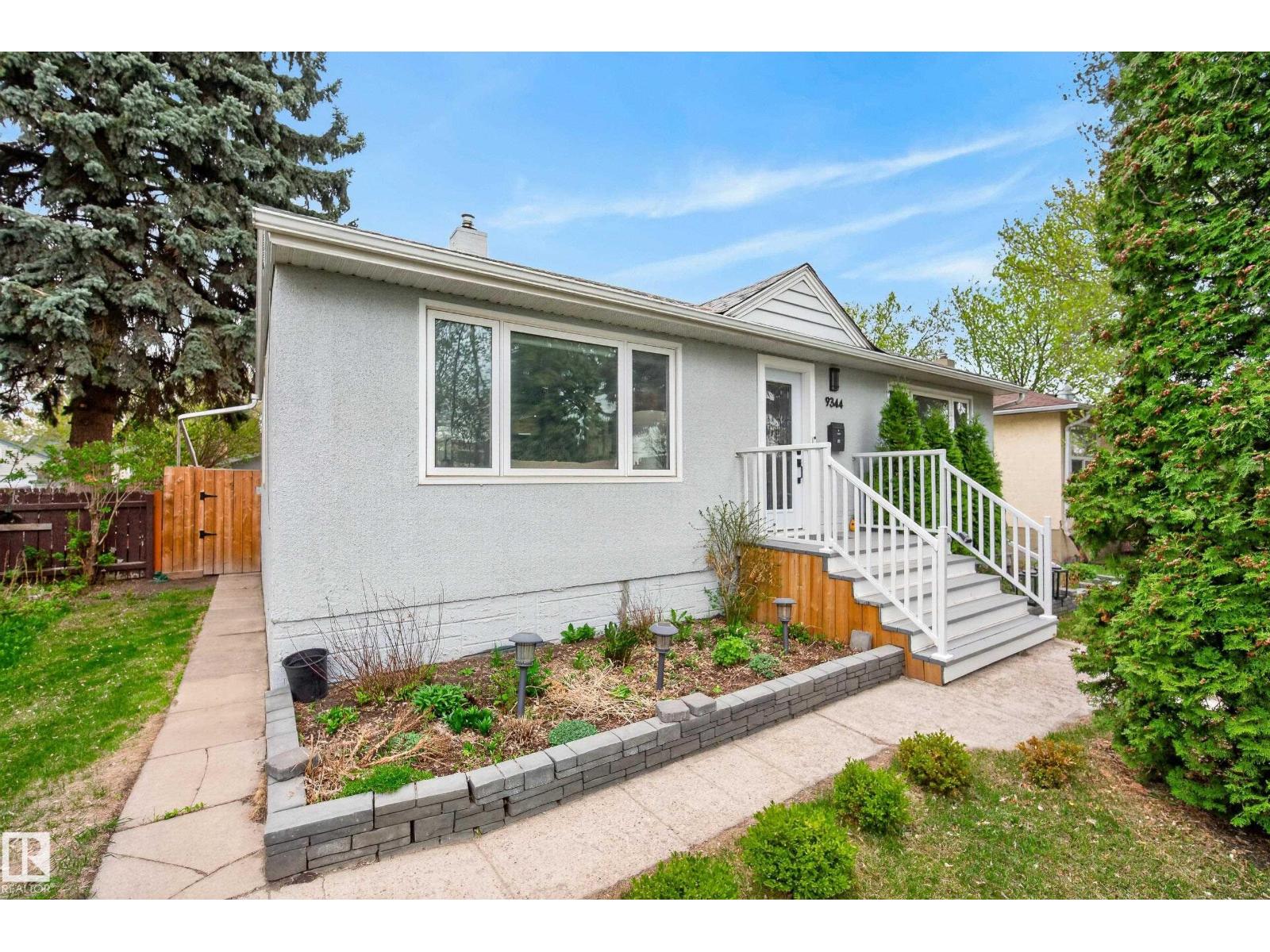 9344 63 AV NW - 45
