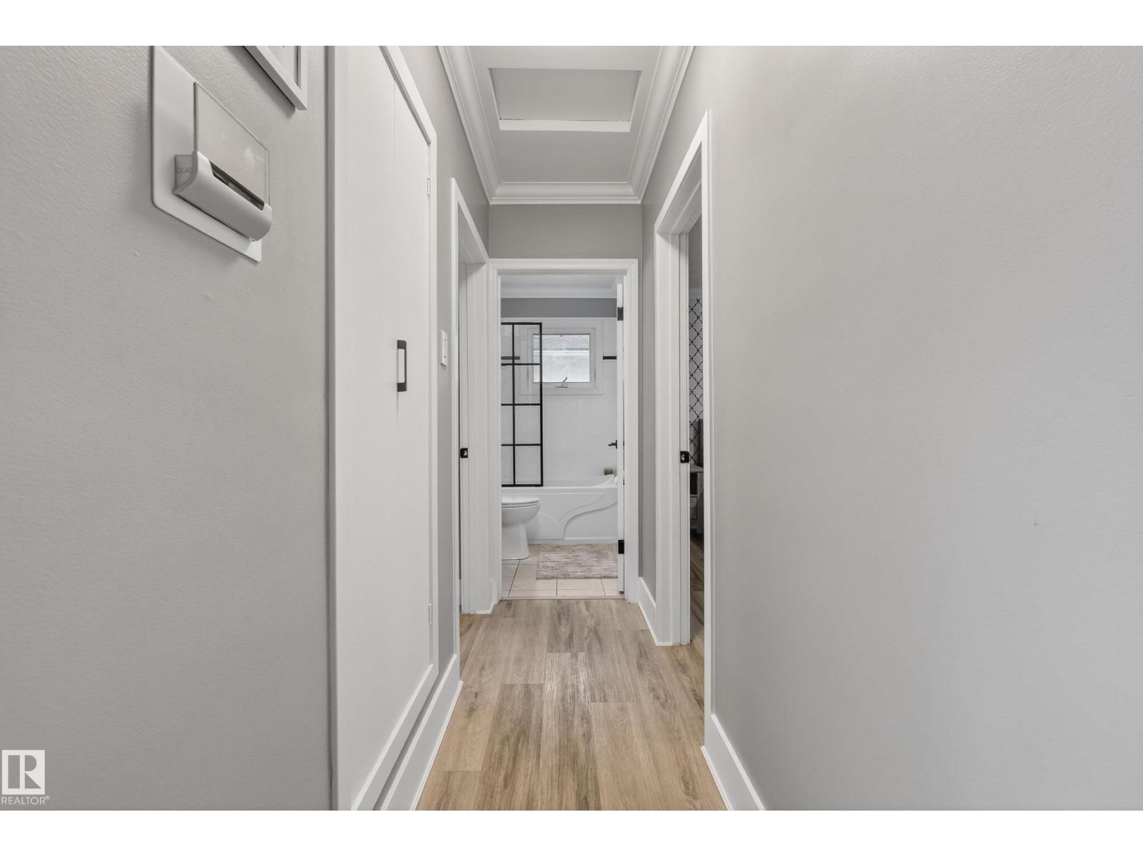 9344 63 AV NW, Edmonton