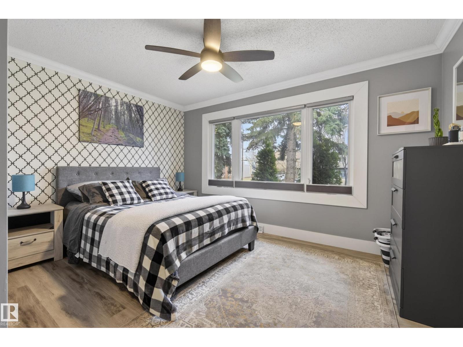 9344 63 AV NW, Edmonton