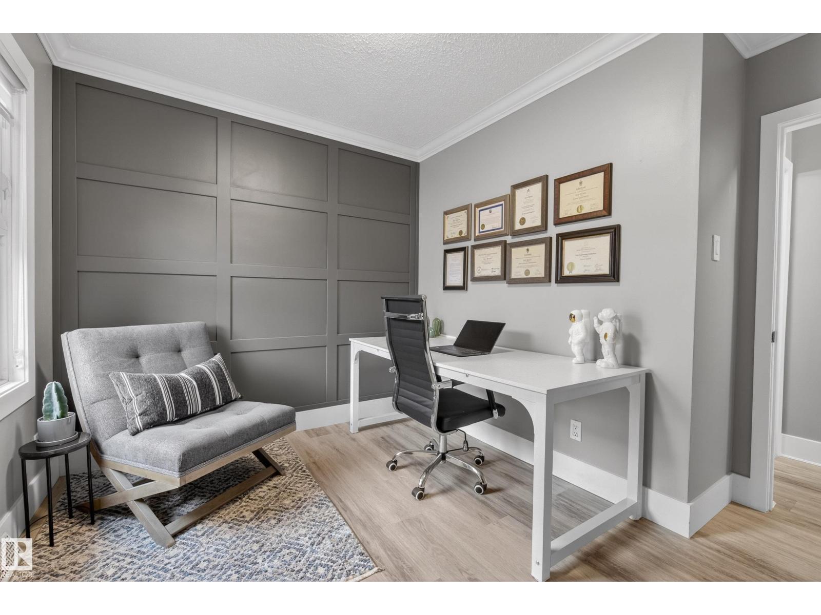 9344 63 AV NW, Edmonton