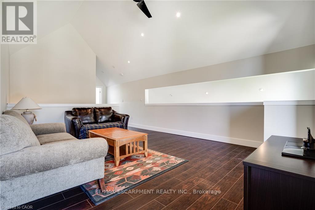 18 WALTER STREET - 28