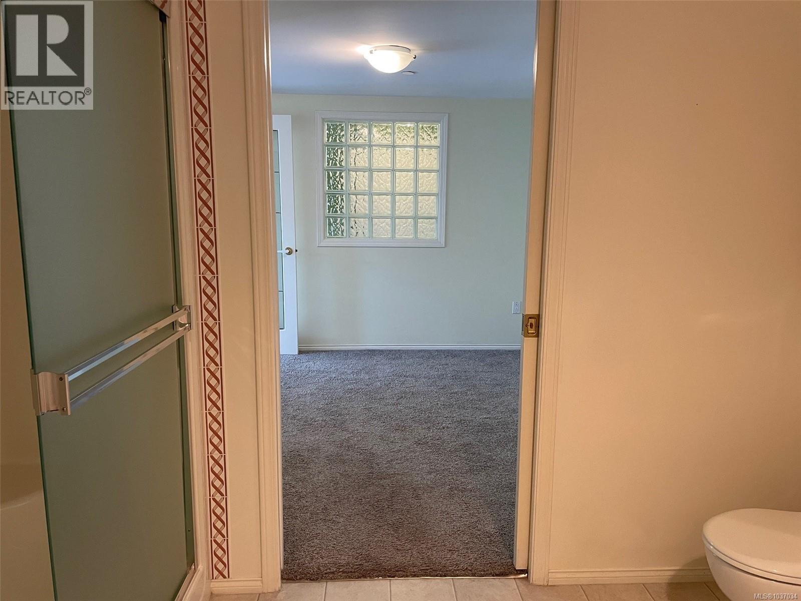 #206 1070 Southgate St - 14