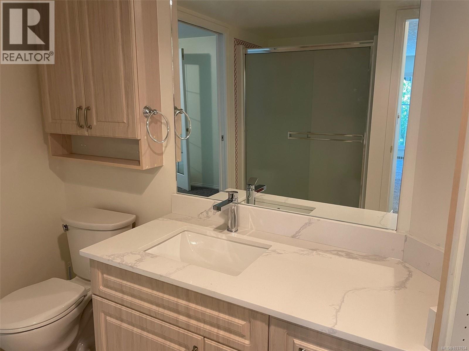 #206 1070 Southgate St - 18