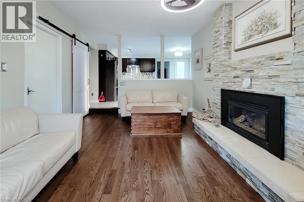 49 ASHWOOD Drive, Cambridge, Ontario, N3C3H7 — Photo 4