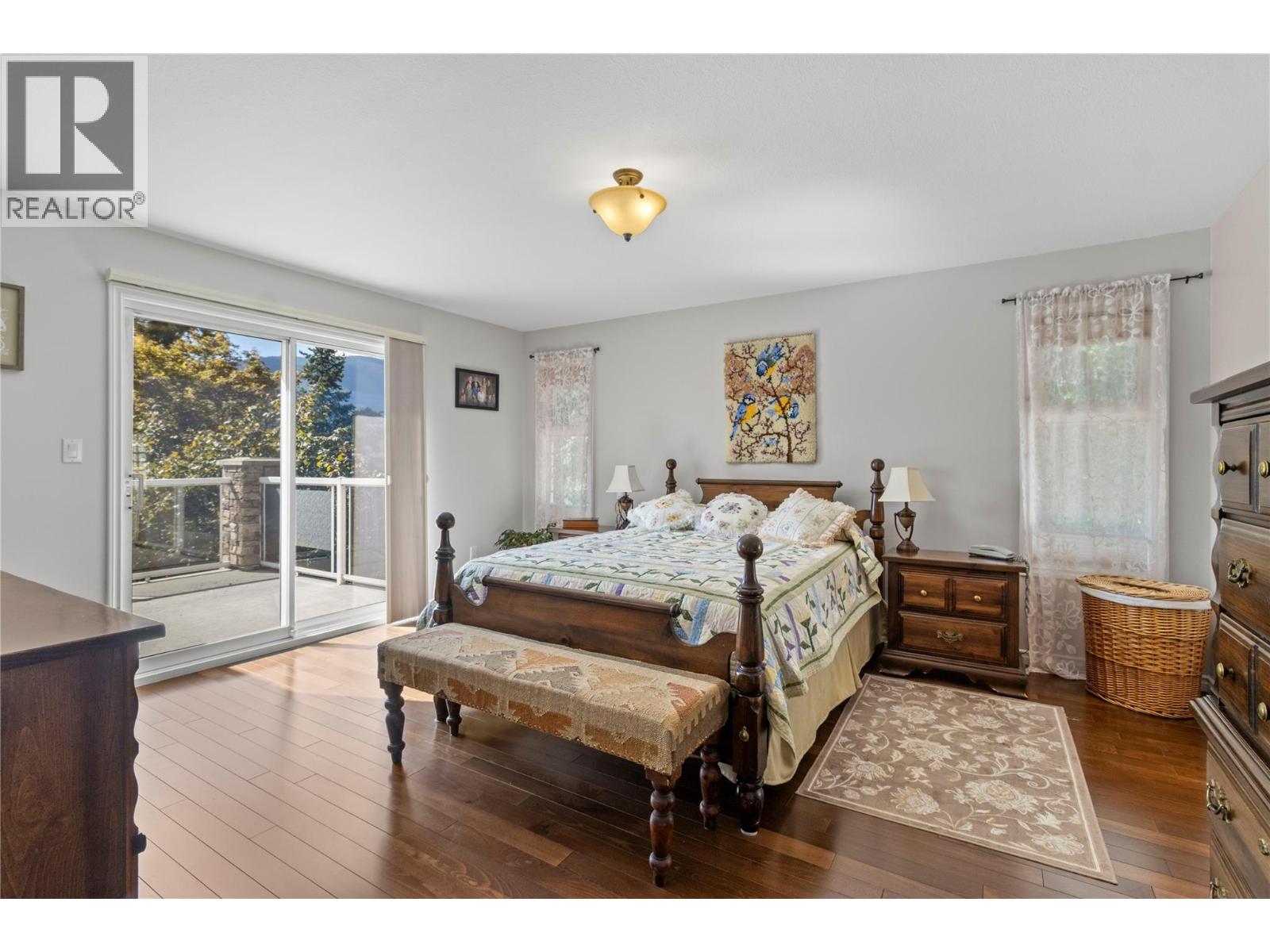 5231 11 Street NE - 32