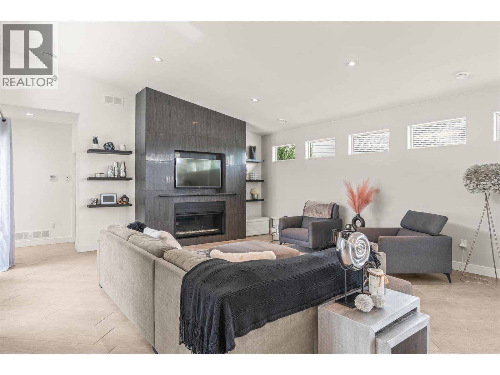 811 Mt Ida Drive - 10