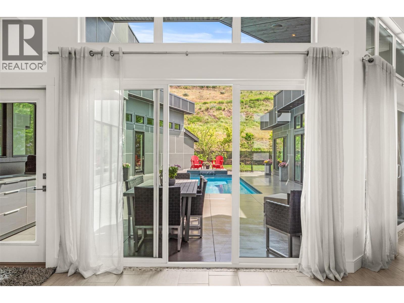 811 Mt Ida Drive - 16