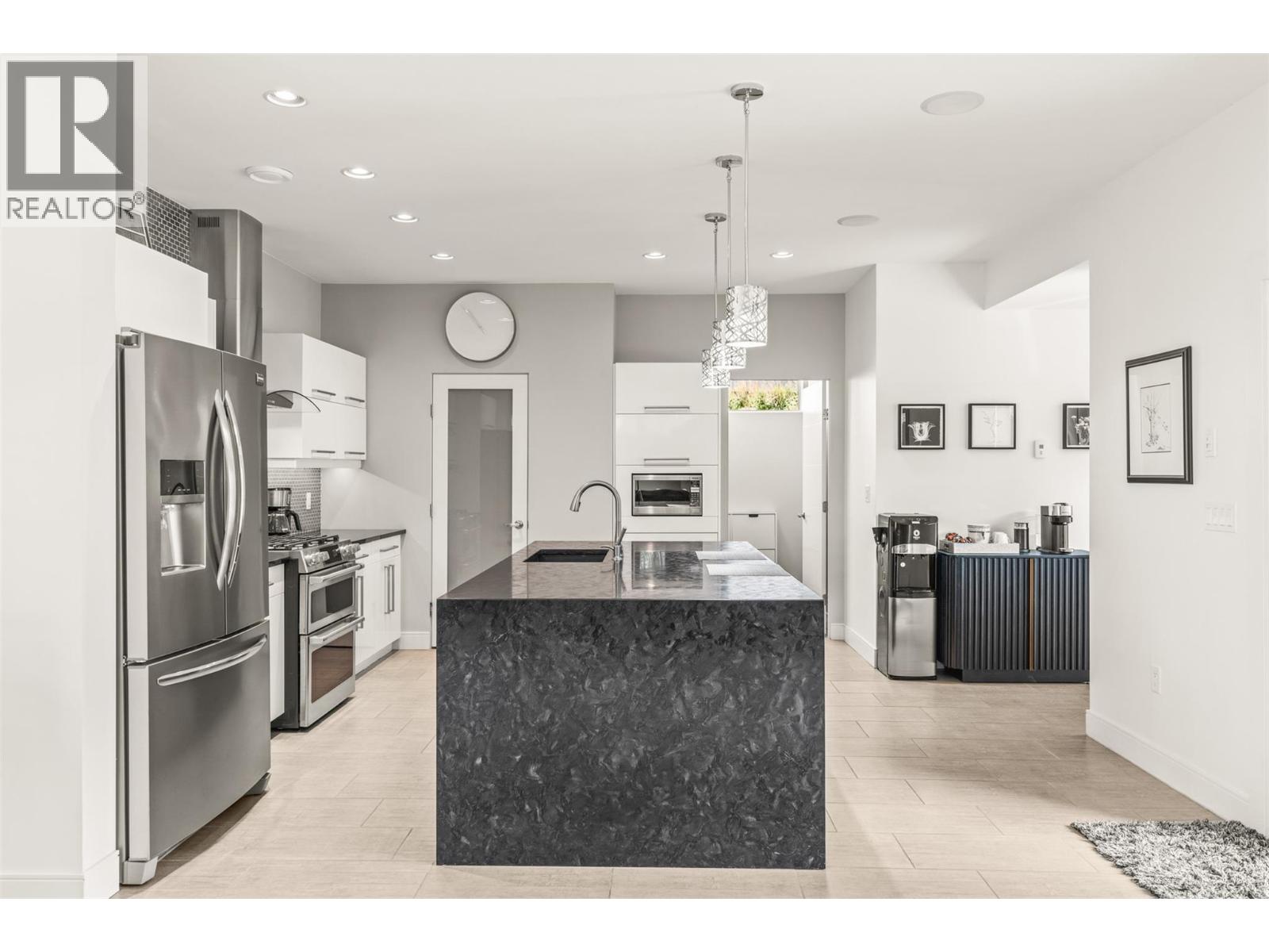 811 Mt Ida Drive - 26