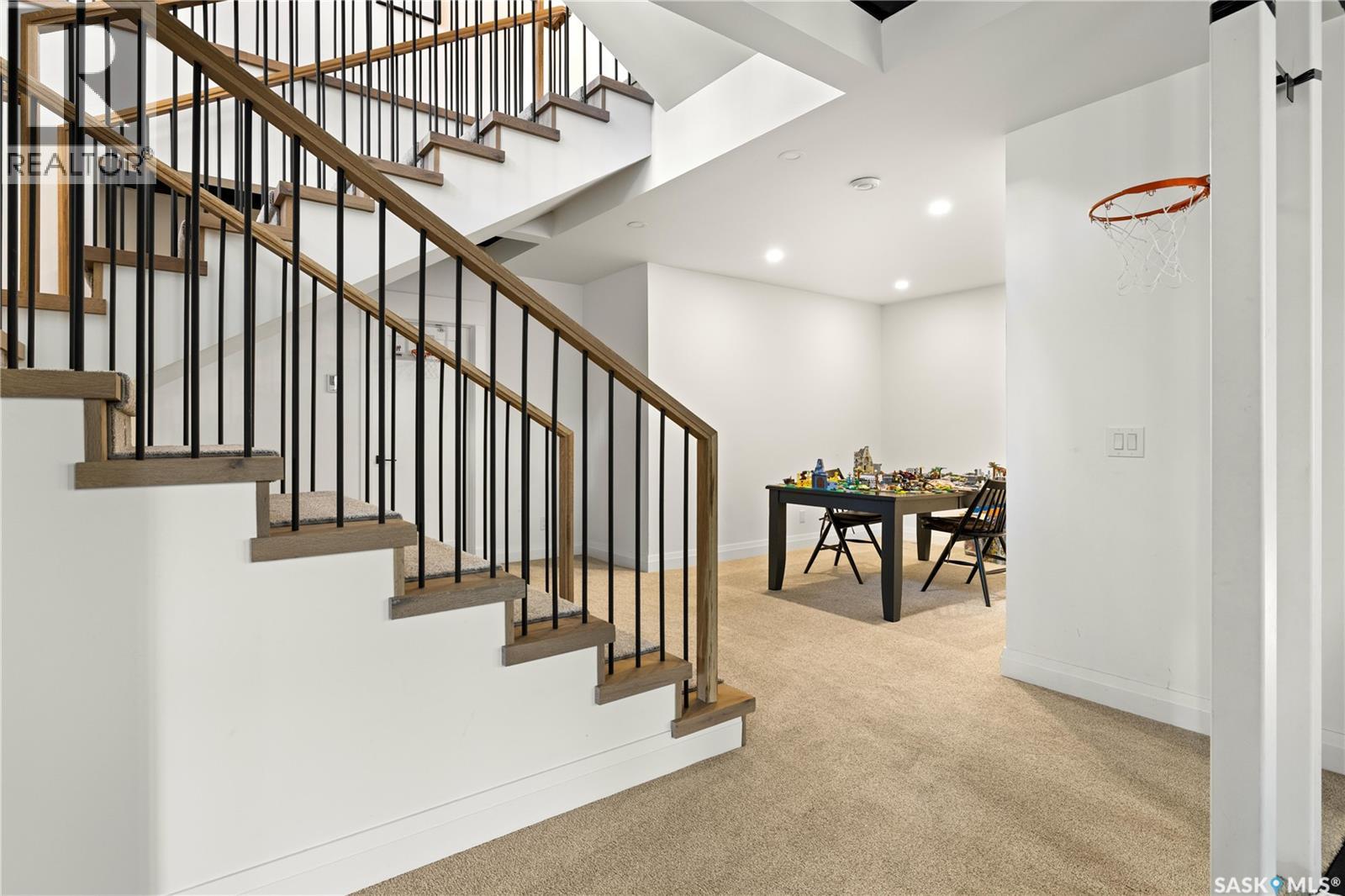 4217 Elderberry CRESCENT E - 44