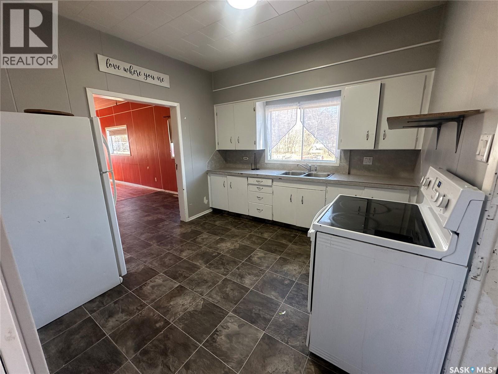 106 2nd AVENUE SE - 4