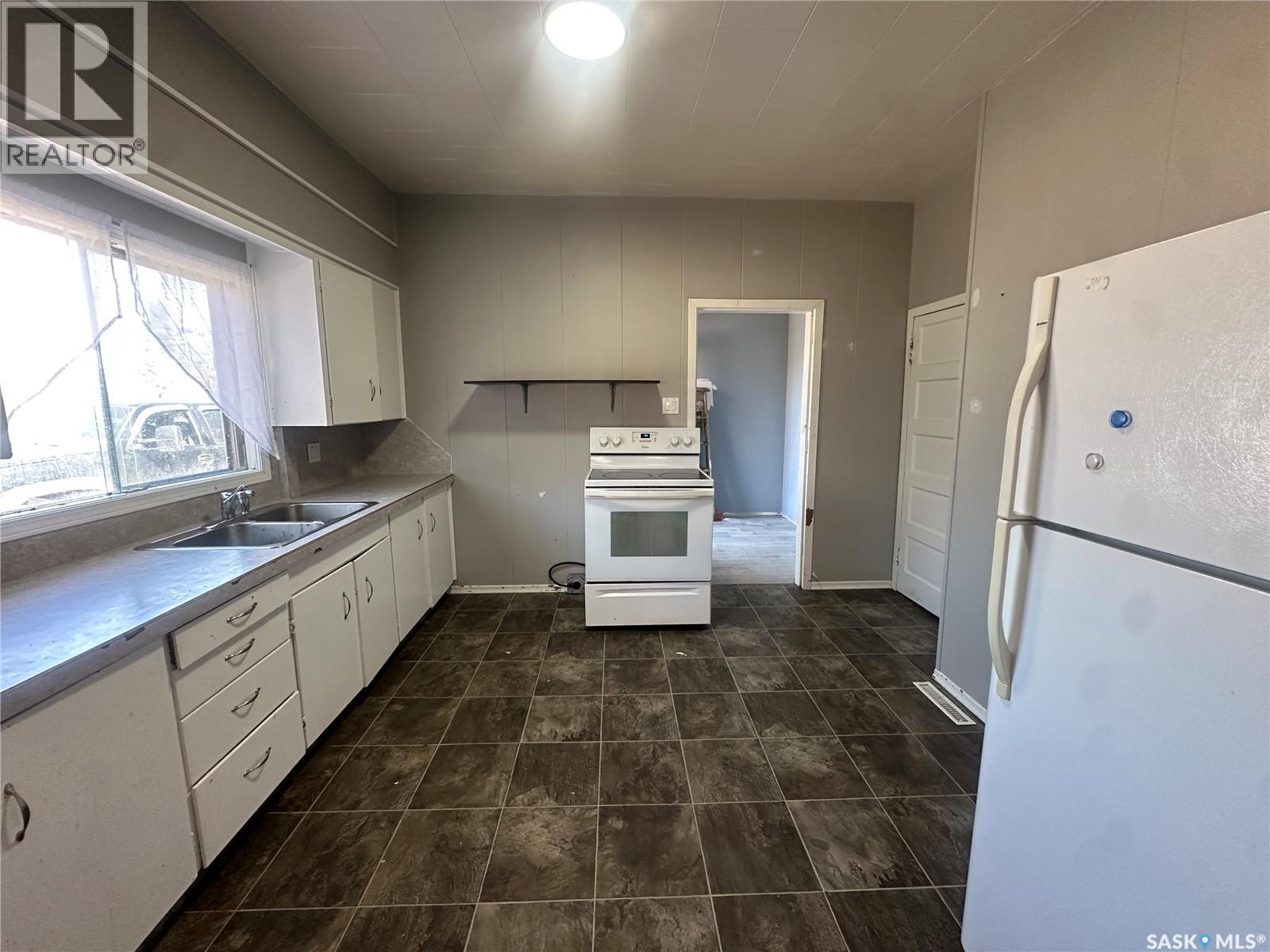 106 2nd AVENUE SE - 6