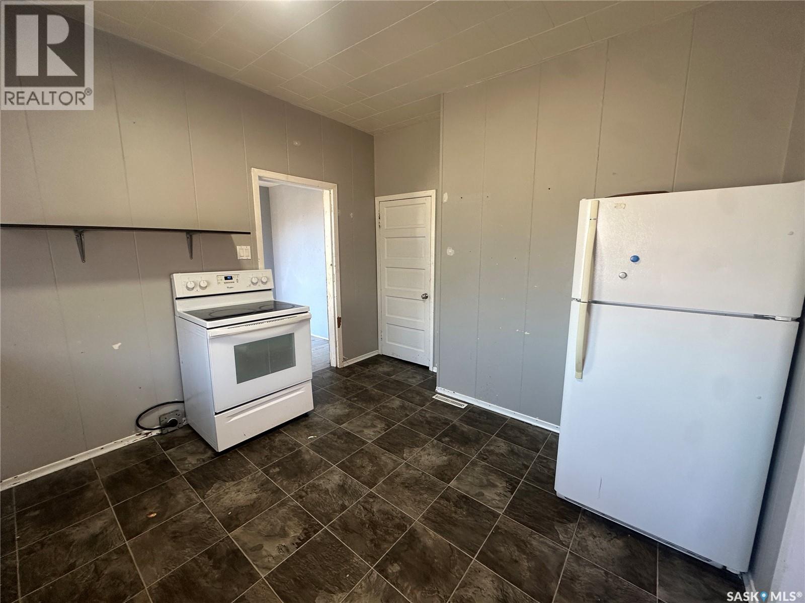 106 2nd AVENUE SE - 7