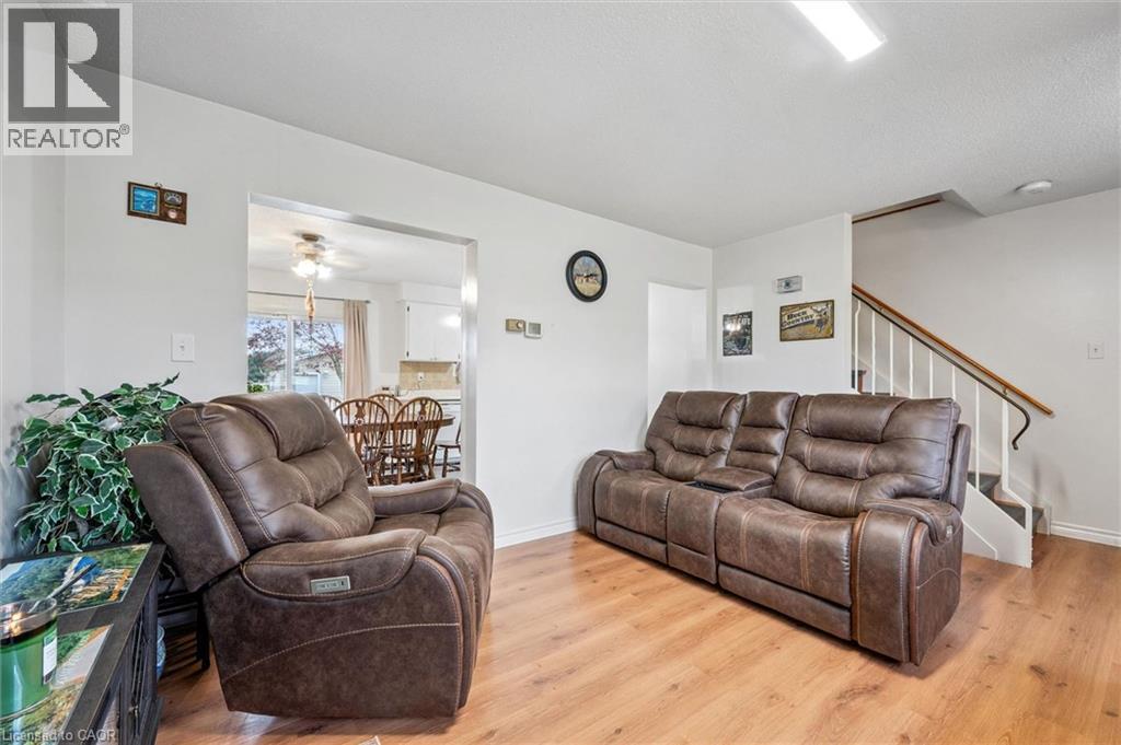 105 ORIOLE Parkway, Elmira, Ontario, N3B1C2 — Photo 35