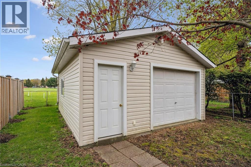 105 ORIOLE Parkway, Elmira, Ontario, N3B1C2 — Photo 39