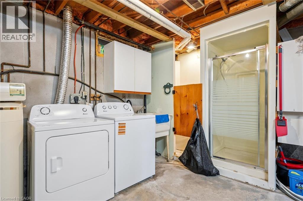 105 ORIOLE Parkway, Elmira, Ontario, N3B1C2 — Photo 2