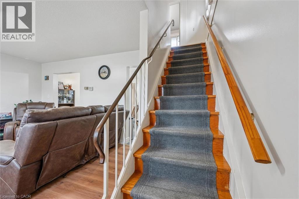 105 ORIOLE Parkway, Elmira, Ontario, N3B1C2 — Photo 26