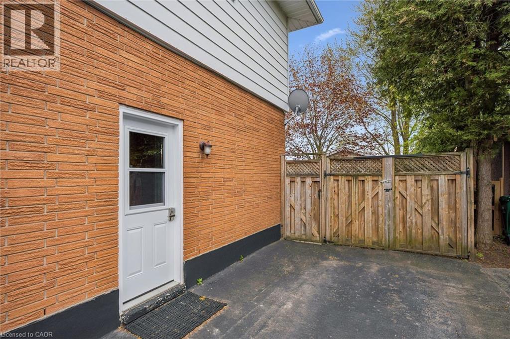 105 ORIOLE Parkway, Elmira, Ontario, N3B1C2 — Photo 38