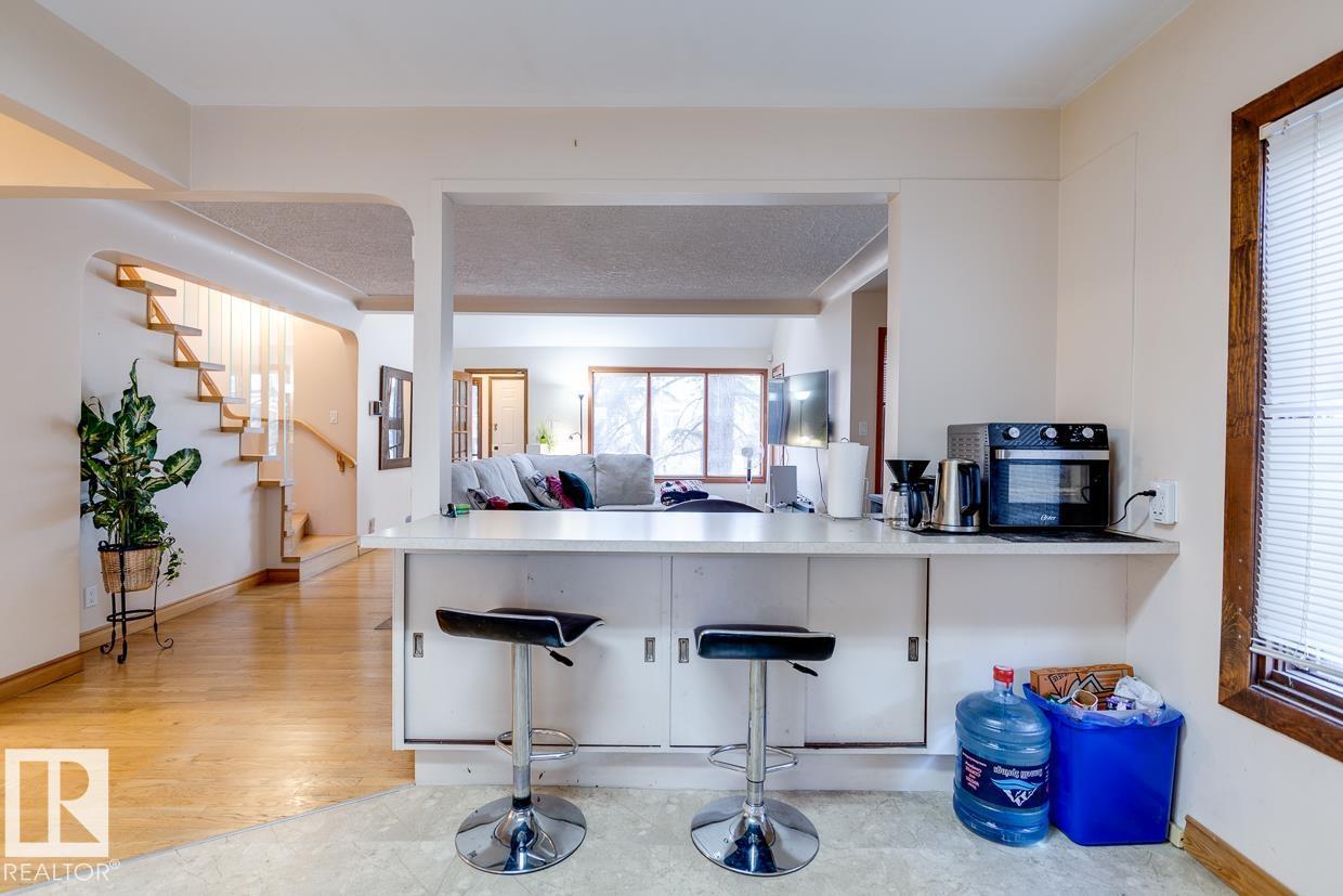 14002 106 AV NW - 17