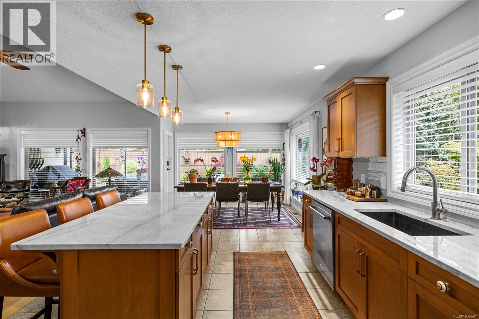 978 Cantebury Pl - 11