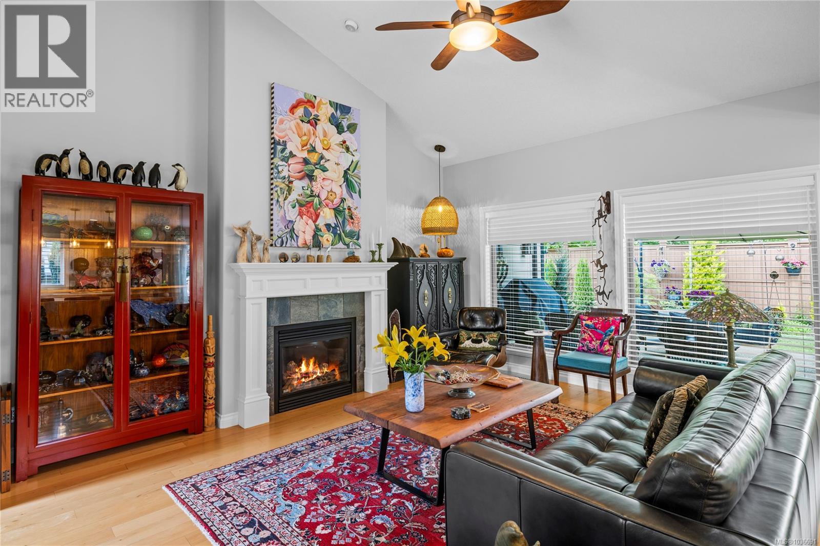 978 Cantebury Pl - Image 2
