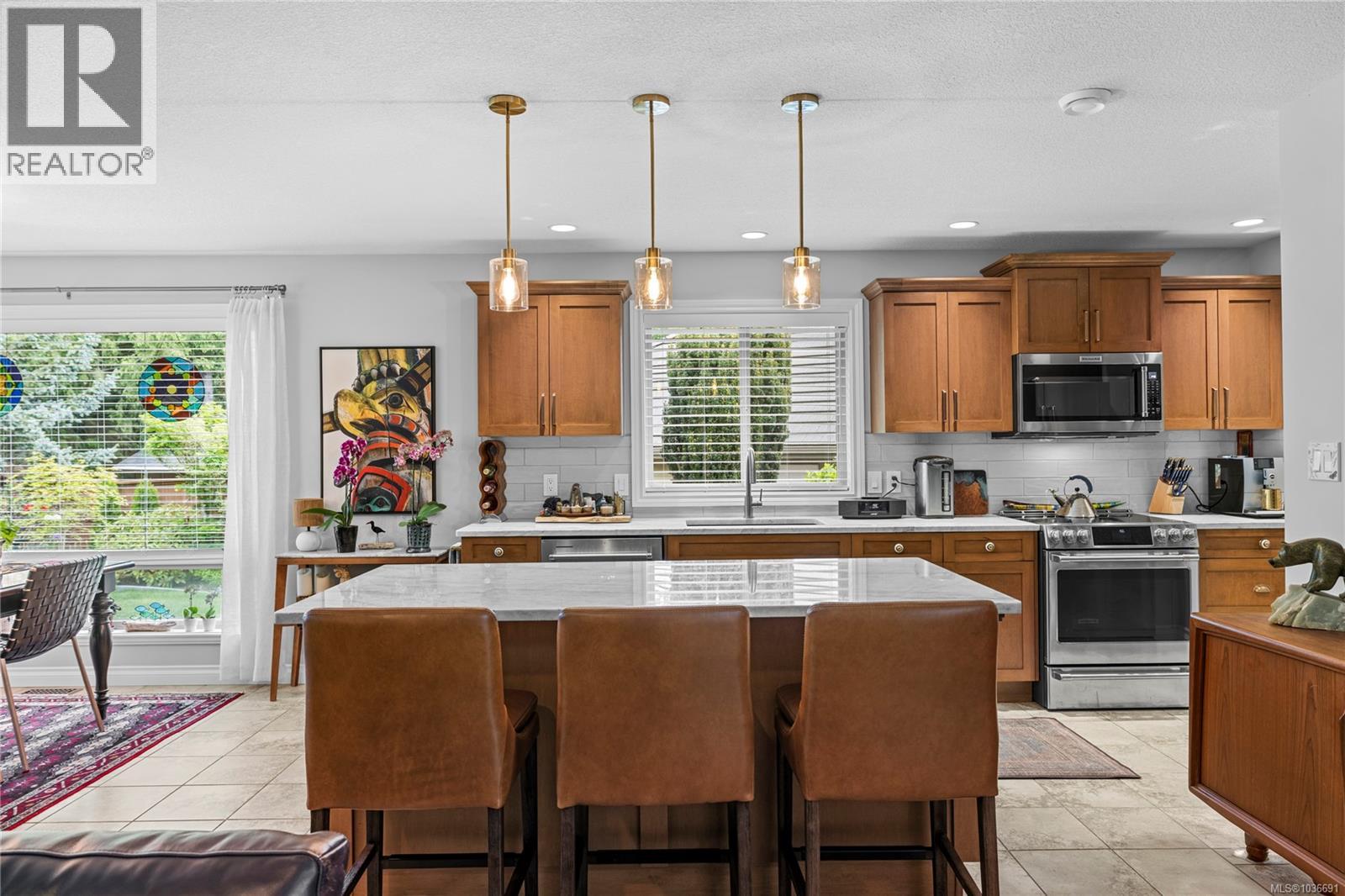 978 Cantebury Pl - 5