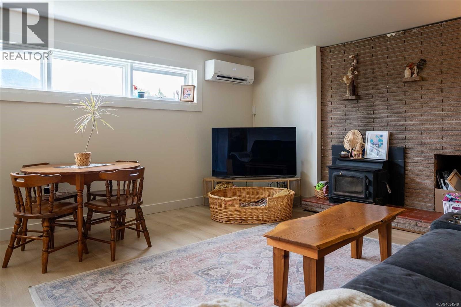 231 Otter St - 37