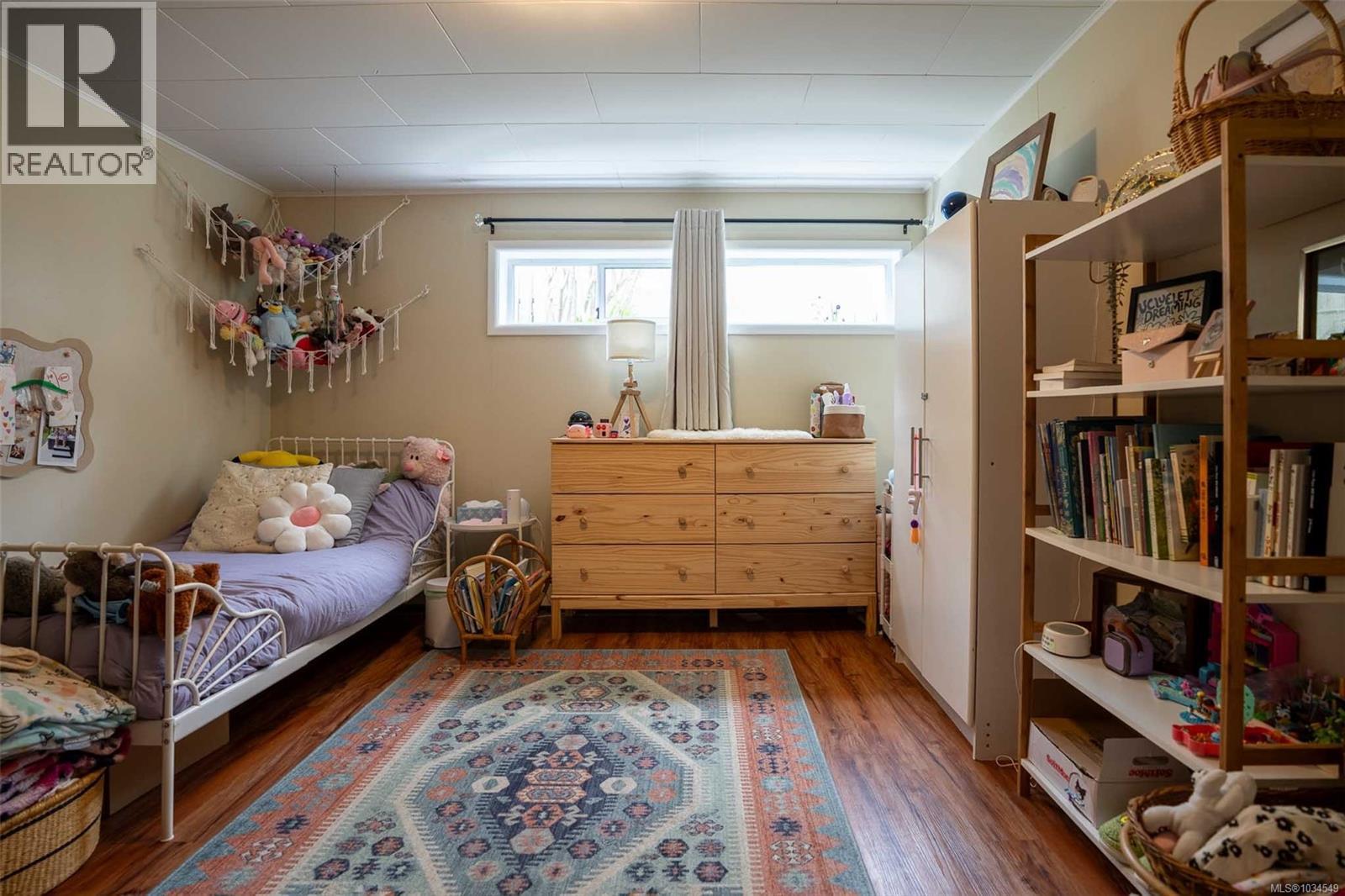 231 Otter St - 53