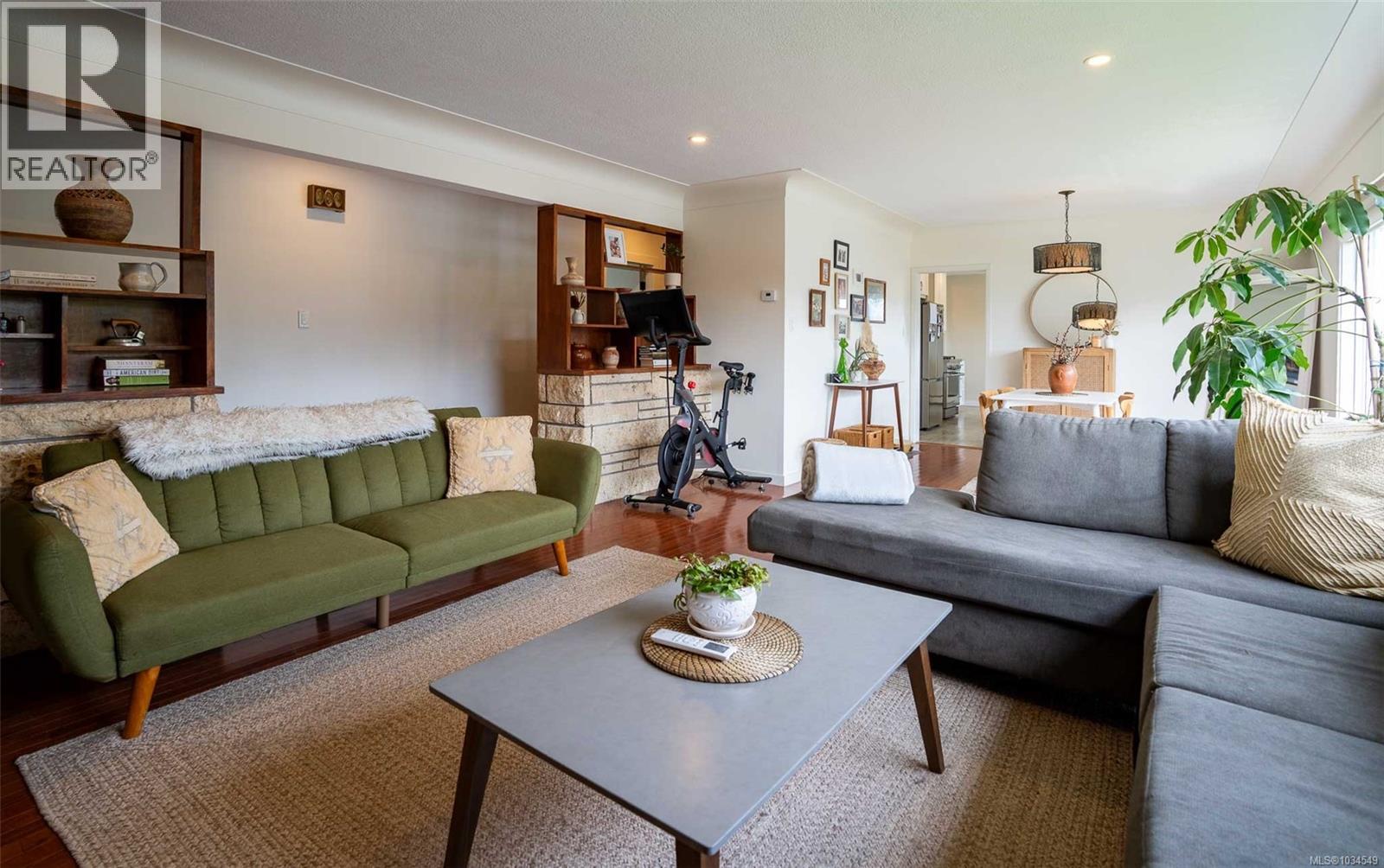 231 Otter St - 8