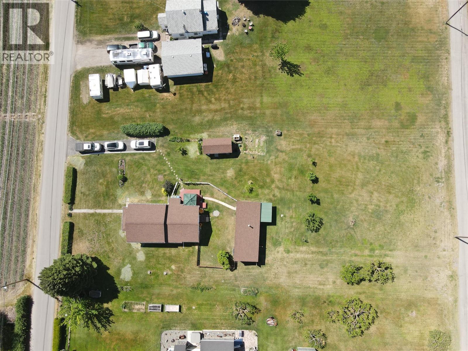 218 10th Avenue, Keremeos