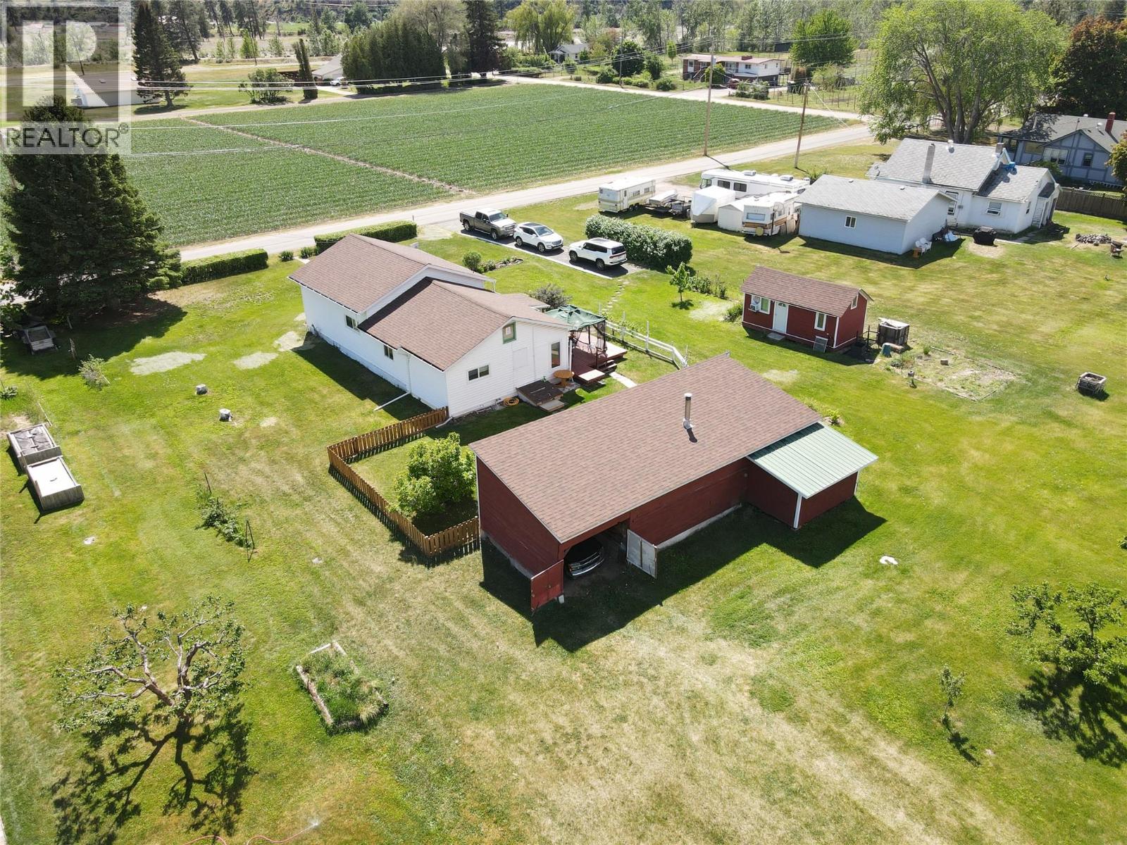 218 10th Avenue, Keremeos