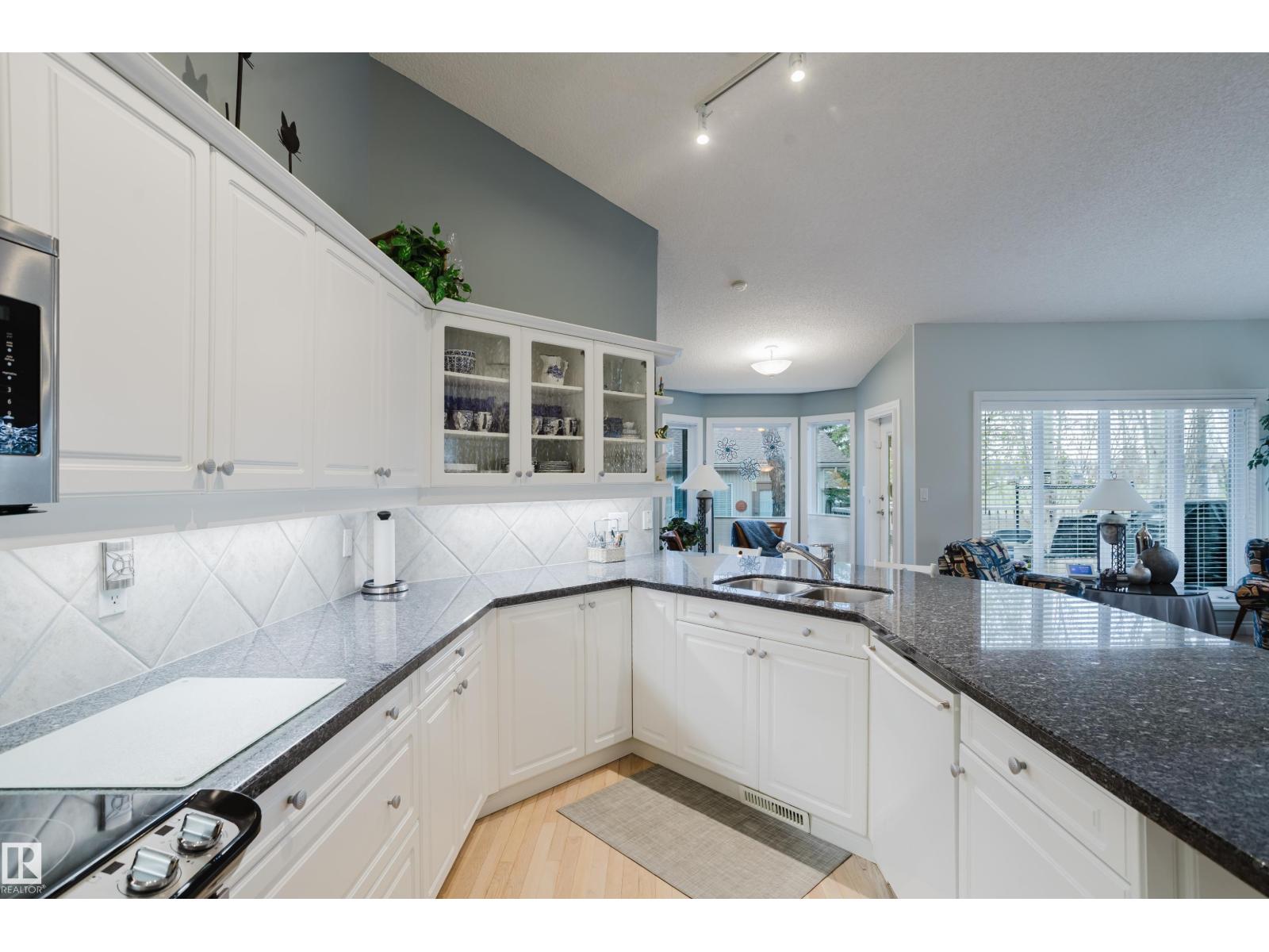 #25 929 PICARD DR NW, Edmonton