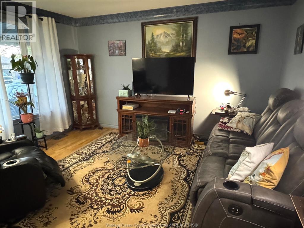 2527 PILLETTE ROAD, Windsor, Ontario, N8T1P8 — Photo 6