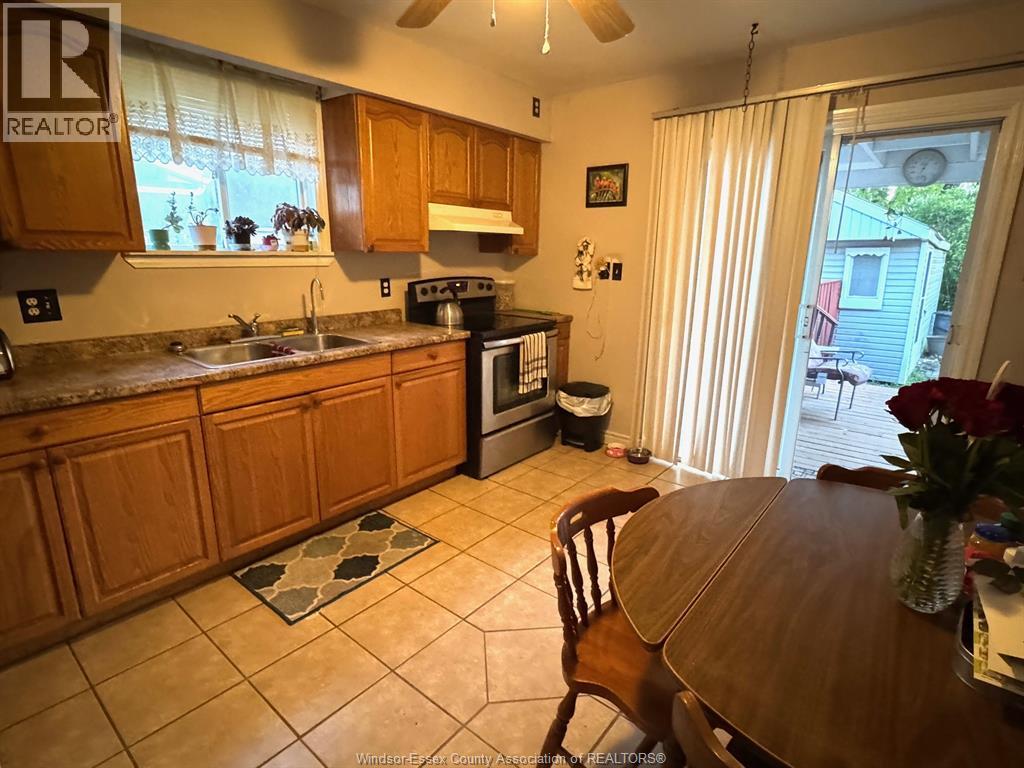 2527 PILLETTE ROAD, Windsor, Ontario, N8T1P8 — Photo 5