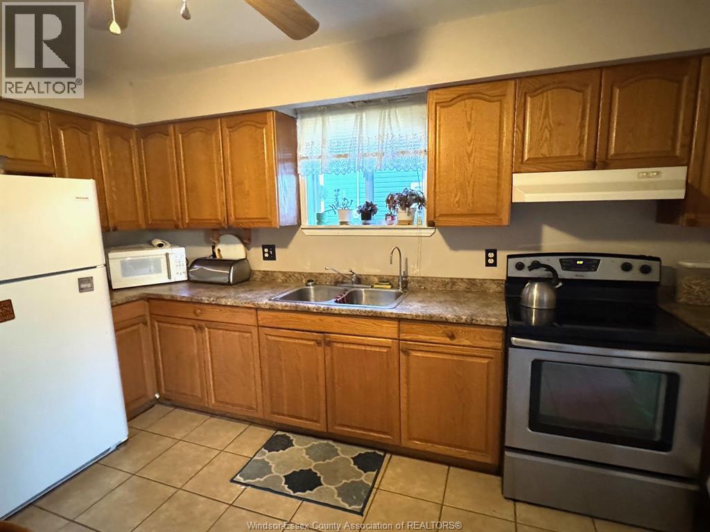 2527 PILLETTE ROAD, Windsor, Ontario, N8T1P8 — Photo 19