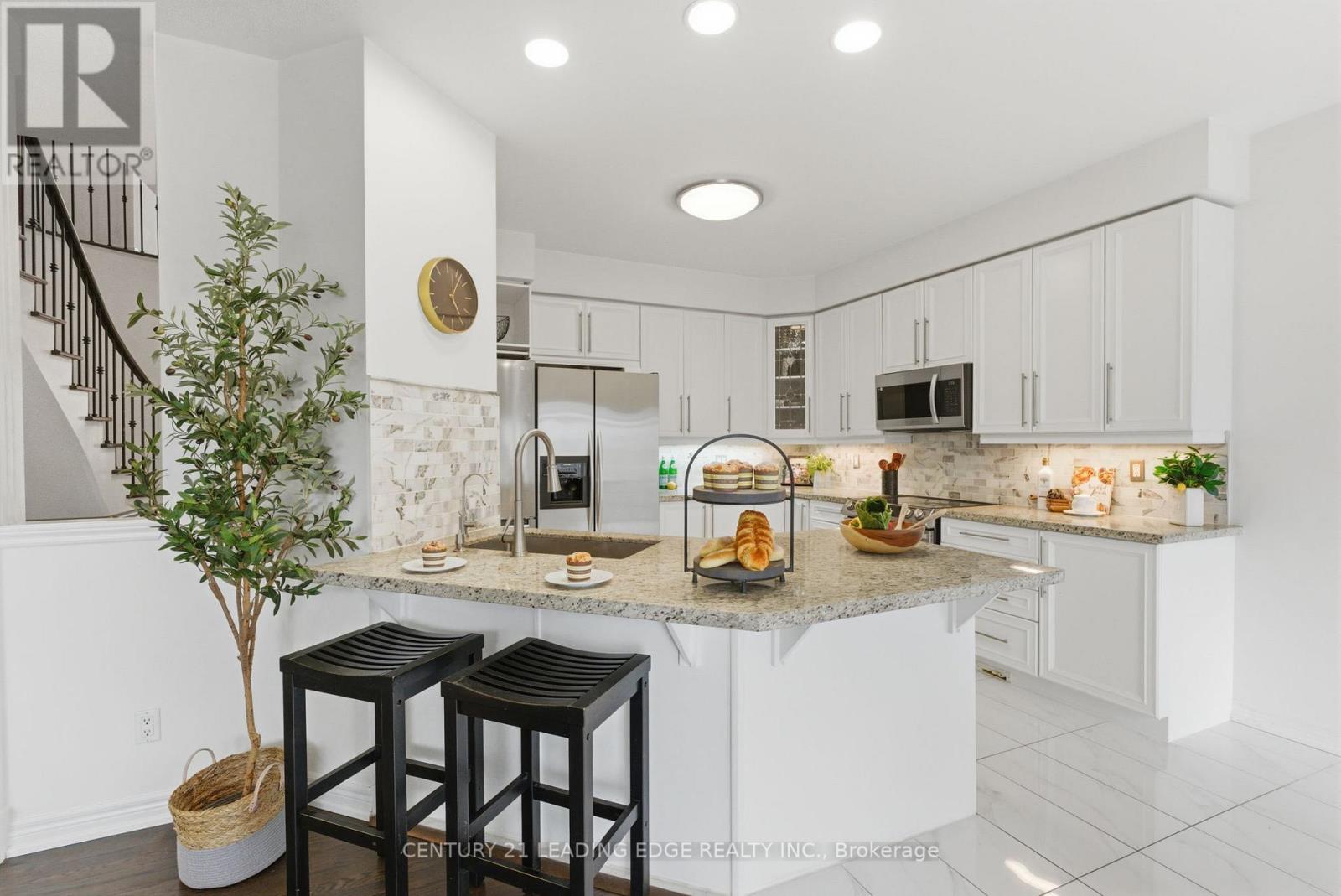 62 JAMES ROWE DRIVE - 16