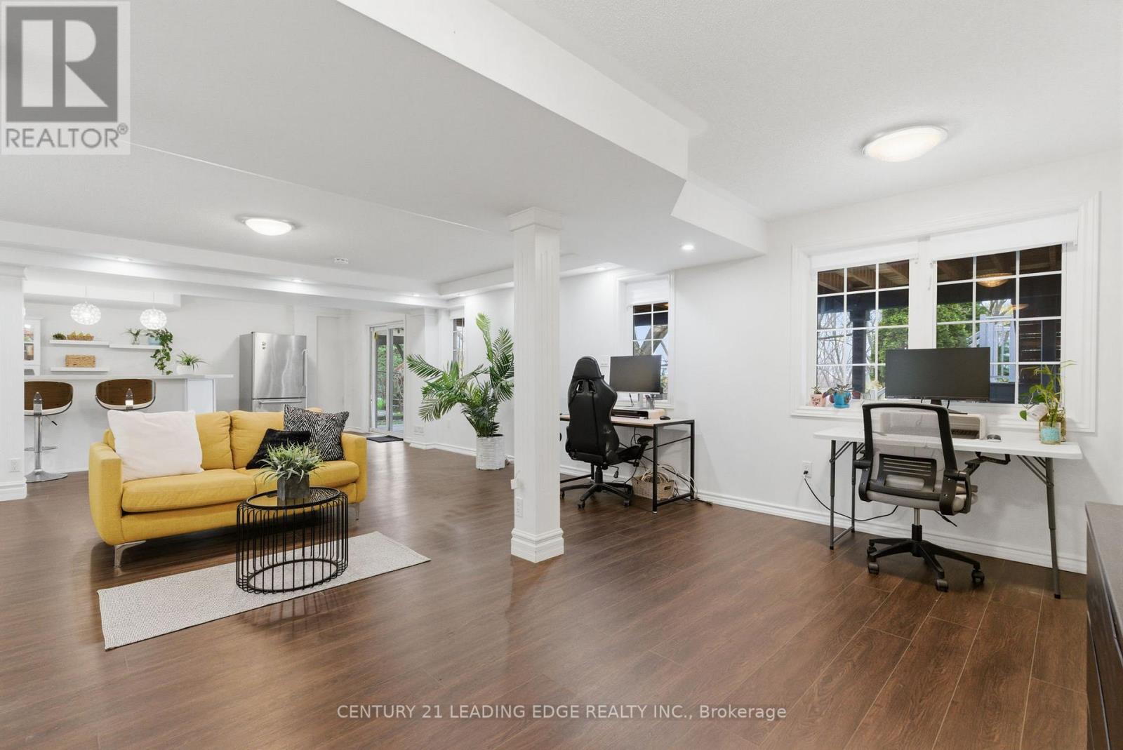62 JAMES ROWE DRIVE - 36