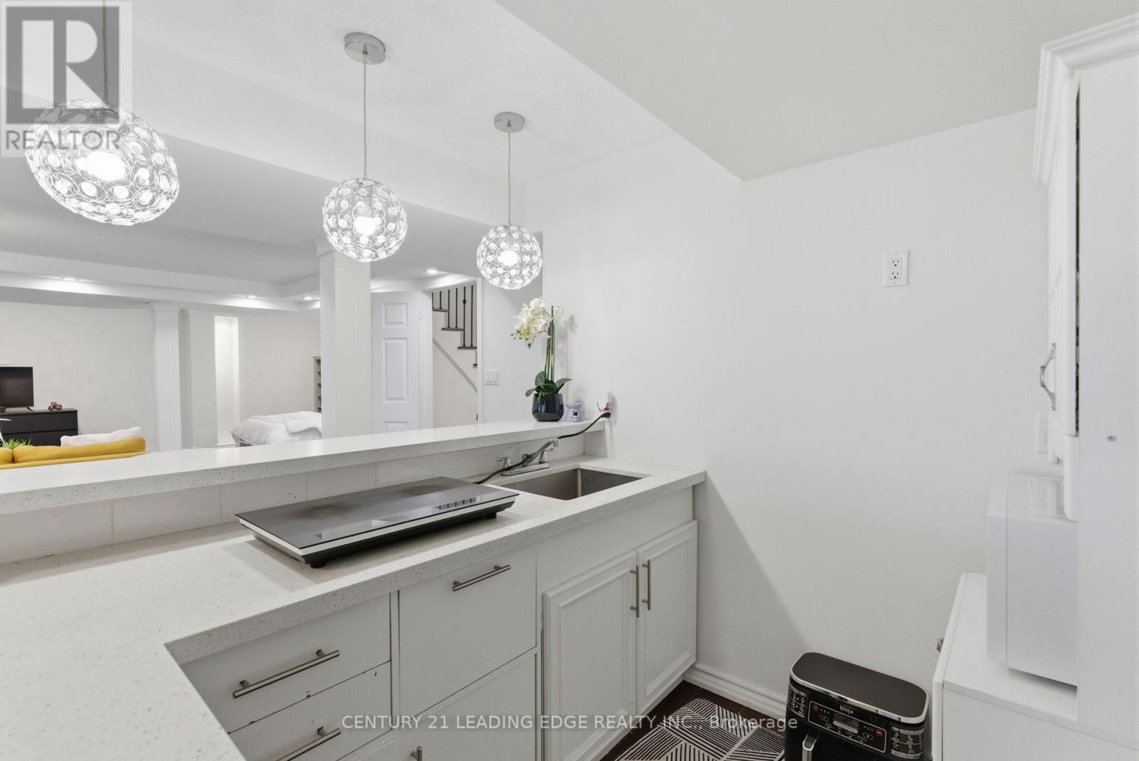 62 JAMES ROWE DRIVE - 38