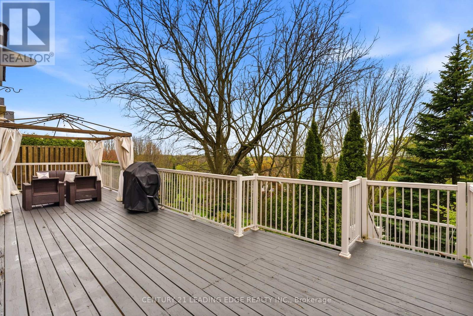 62 JAMES ROWE DRIVE - 44
