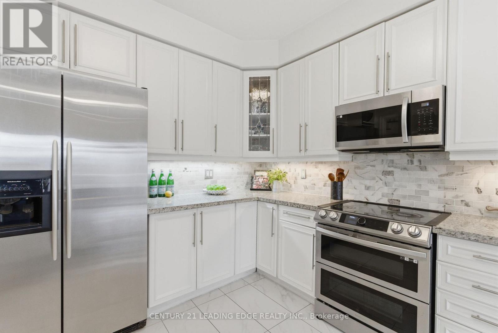 62 JAMES ROWE DRIVE - 20
