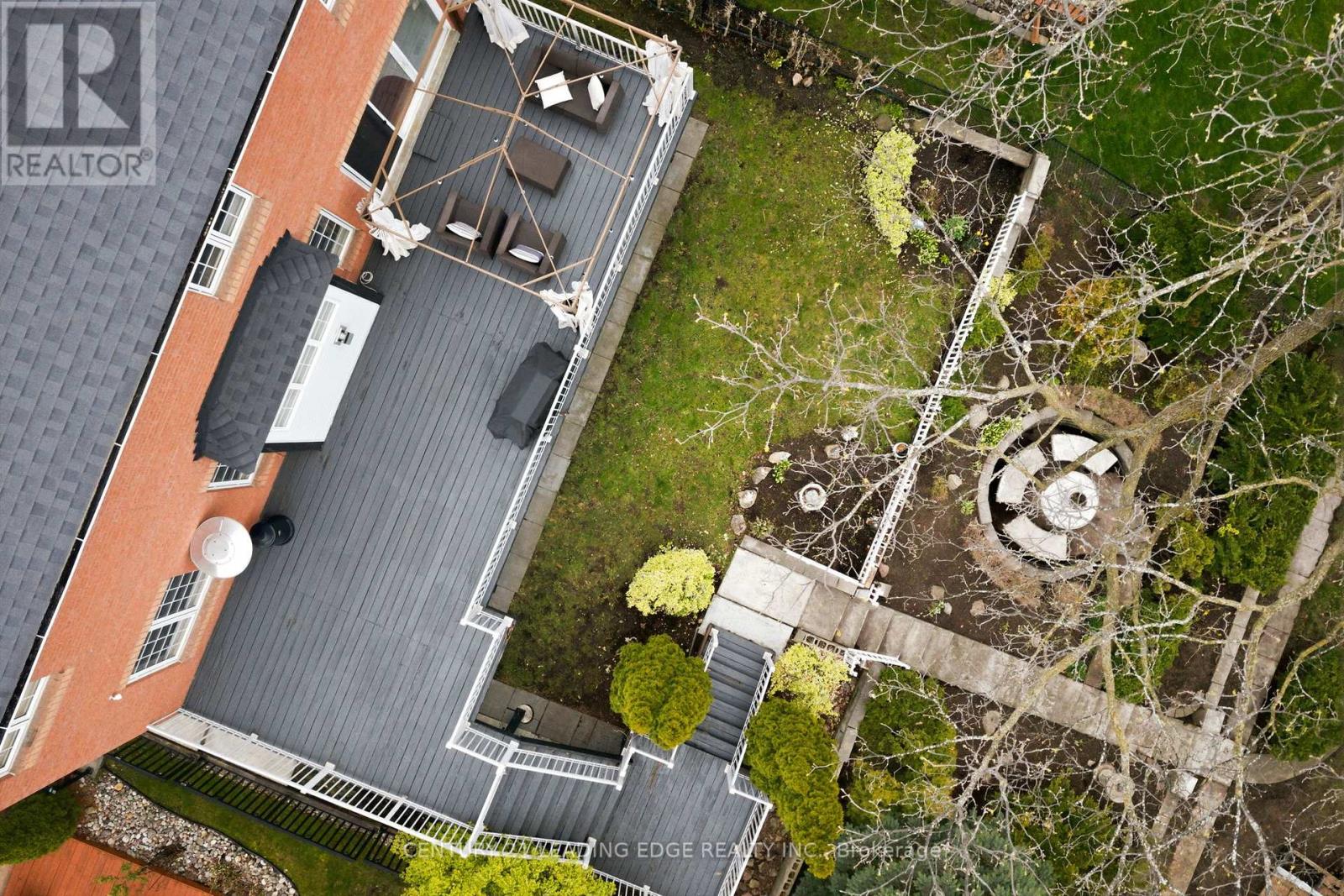 62 JAMES ROWE DRIVE - 40