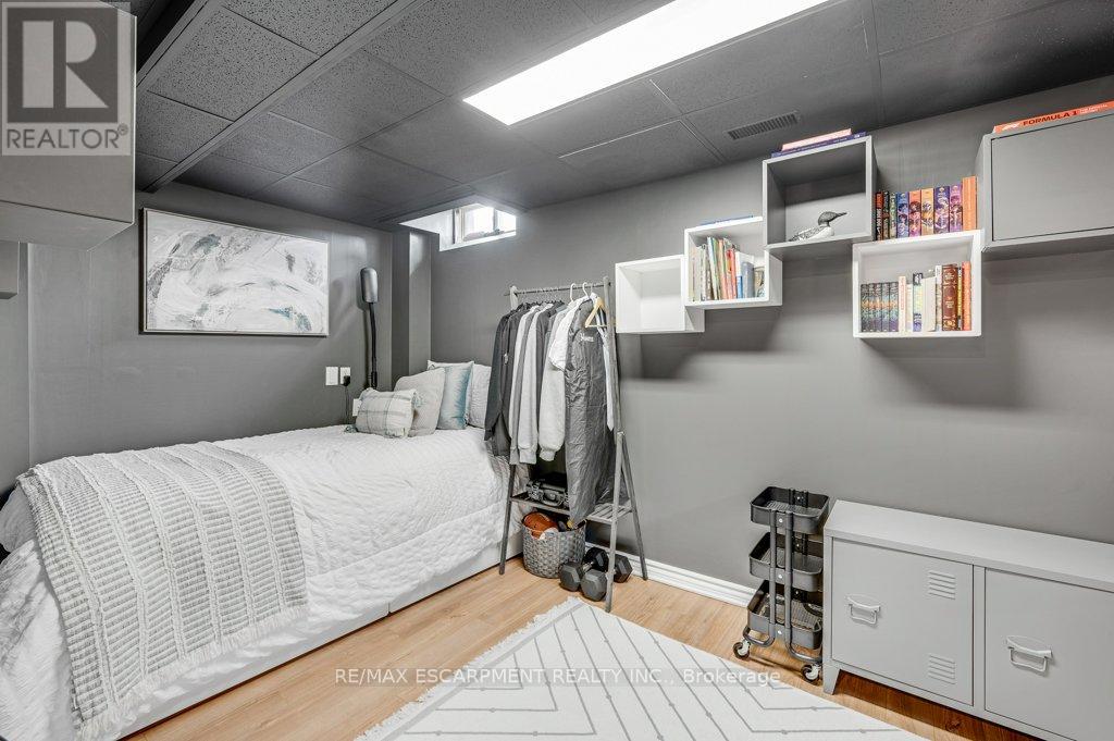 1360 ASHWOOD TERRACE - 30