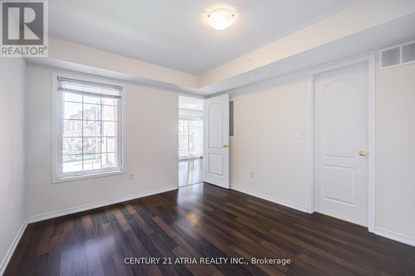 #5 129 ISAAC DEVINS BOULEVARD - 17