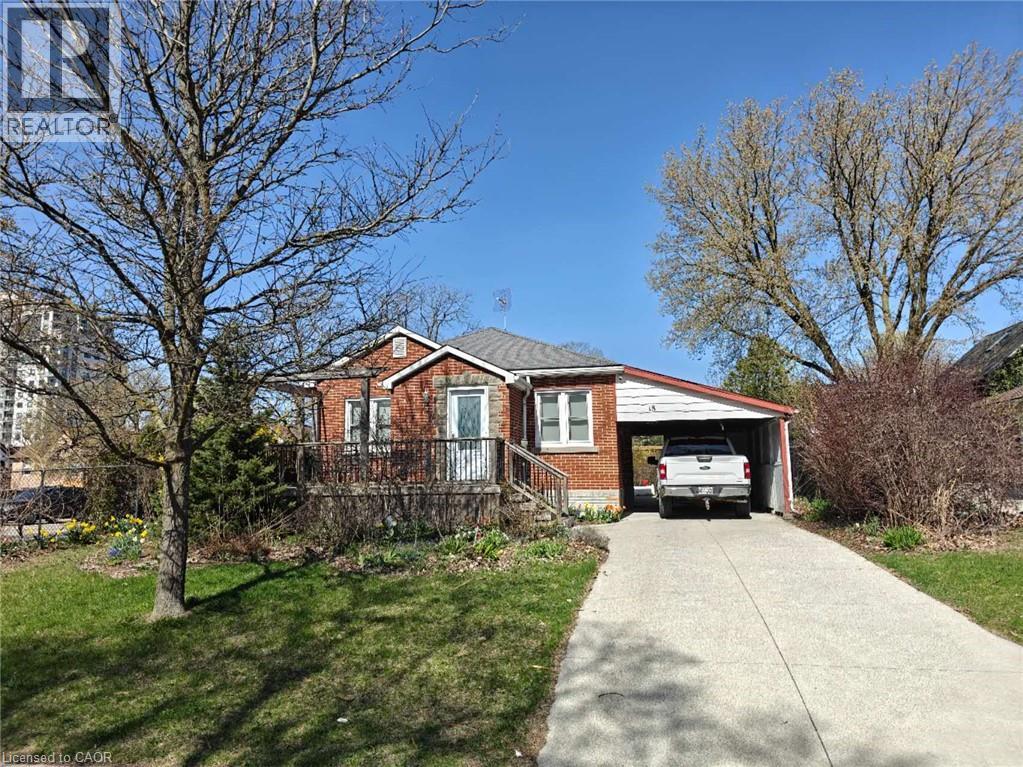18 DUNBAR Road S, Waterloo, Ontario, N2L2E1 — Photo 5