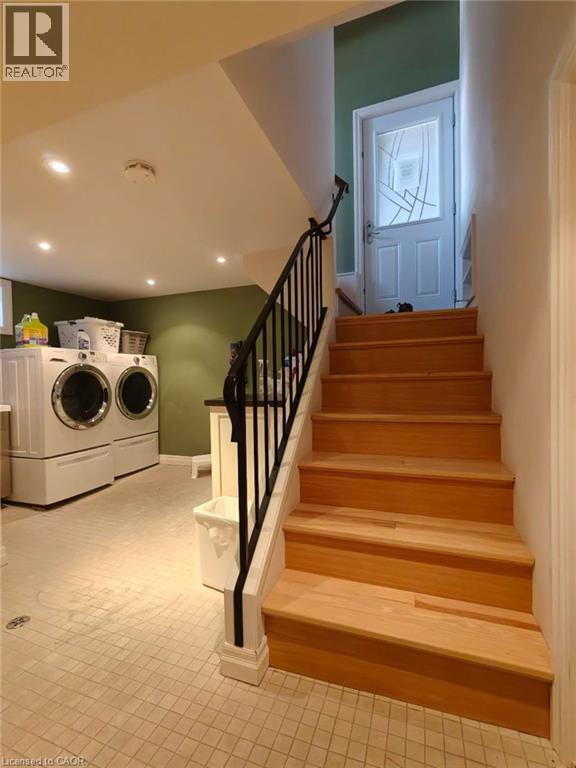 18 DUNBAR Road S, Waterloo, Ontario, N2L2E1 — Photo 16
