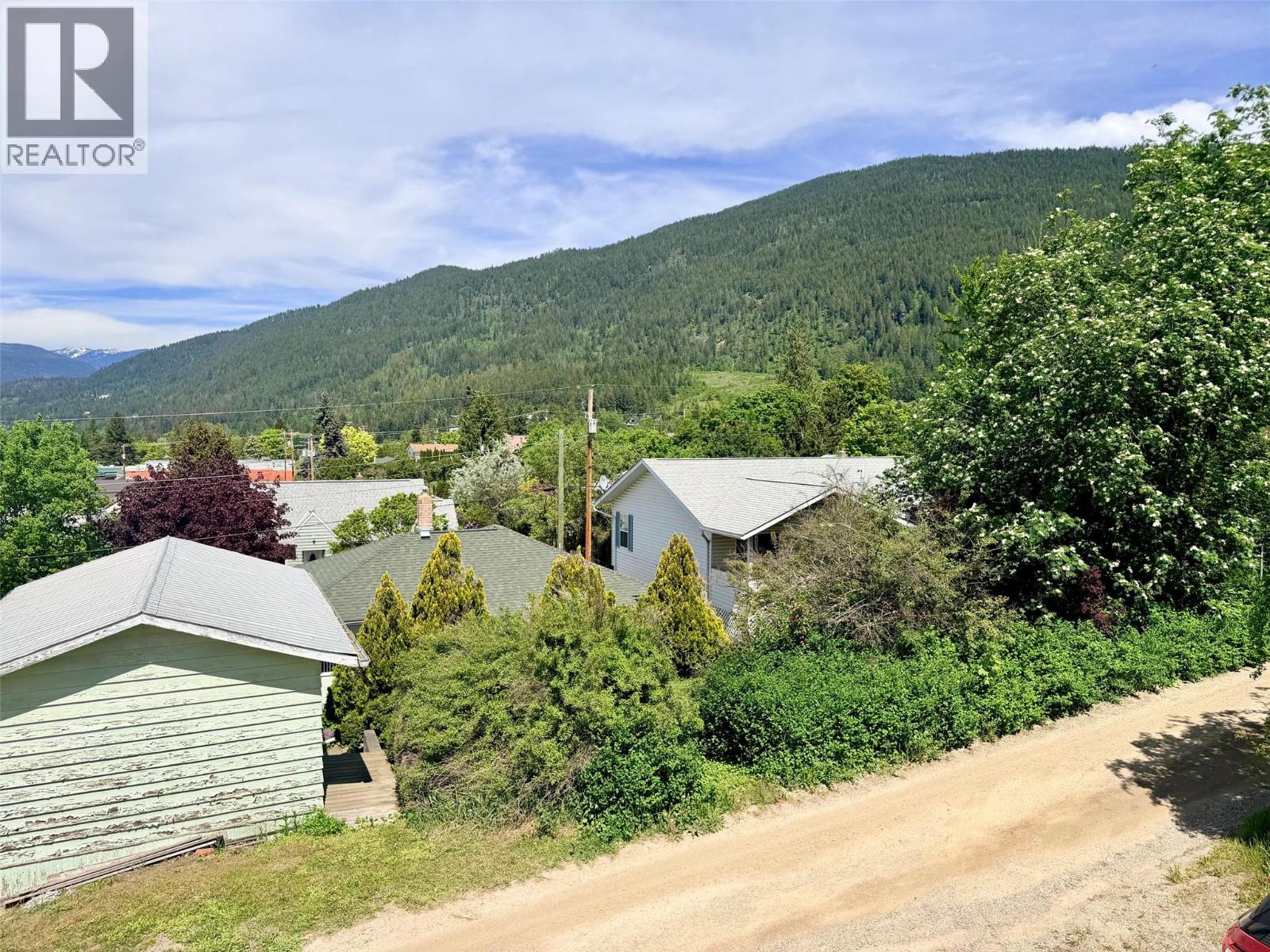 622 Regina Street - 37