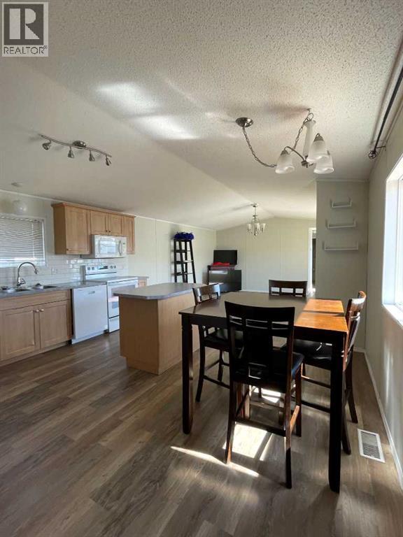 12 Dewberry Road — photo 7